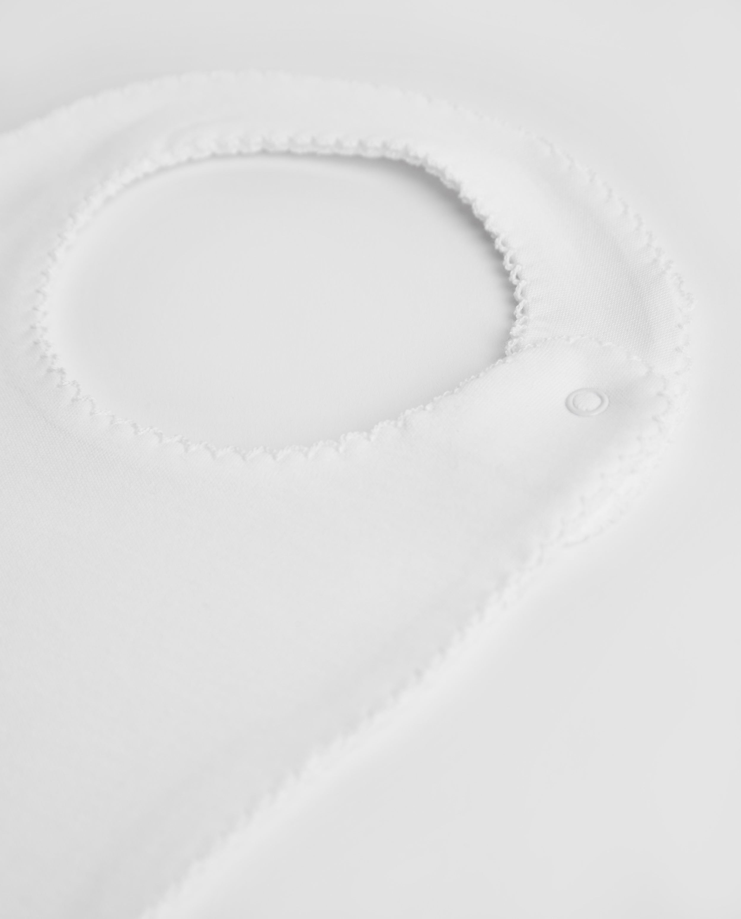 Babero Blanco