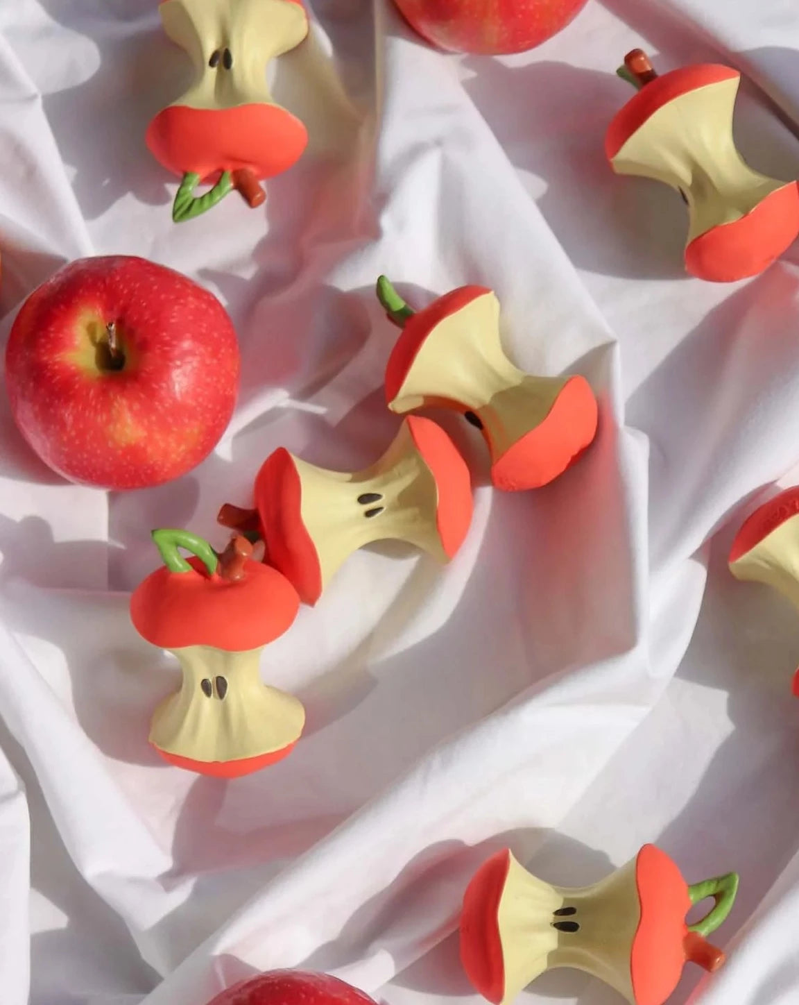 Pepa the Apple - Oli&Carol Teether