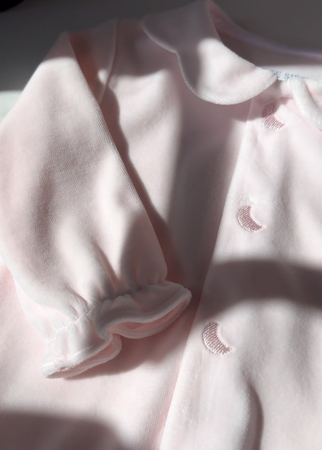 Pyjama bébé en velours rose