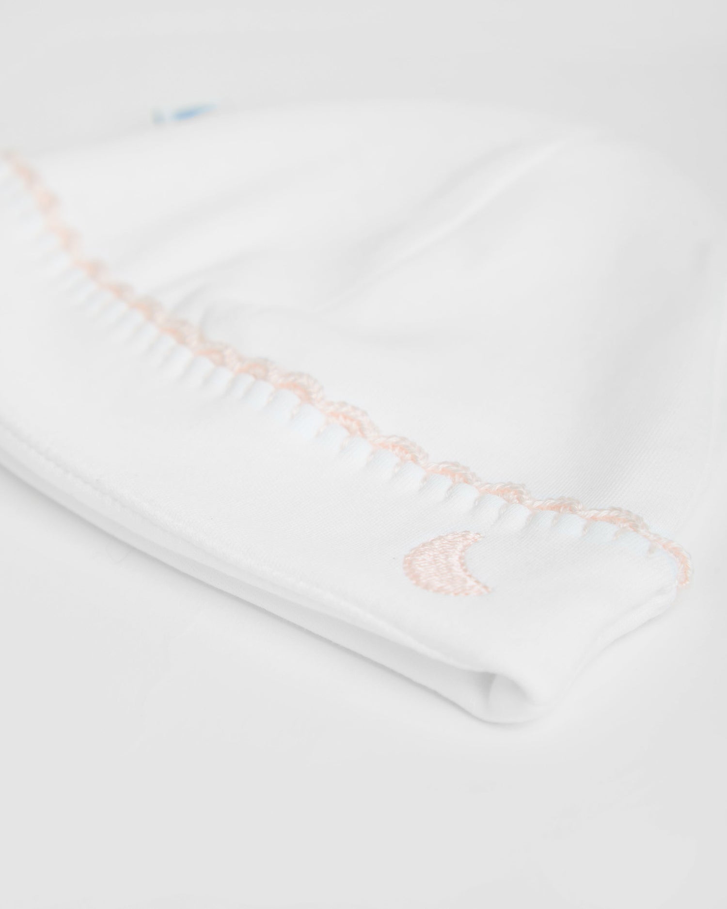 Gorrito Bebé Blanco Crochet Rosa