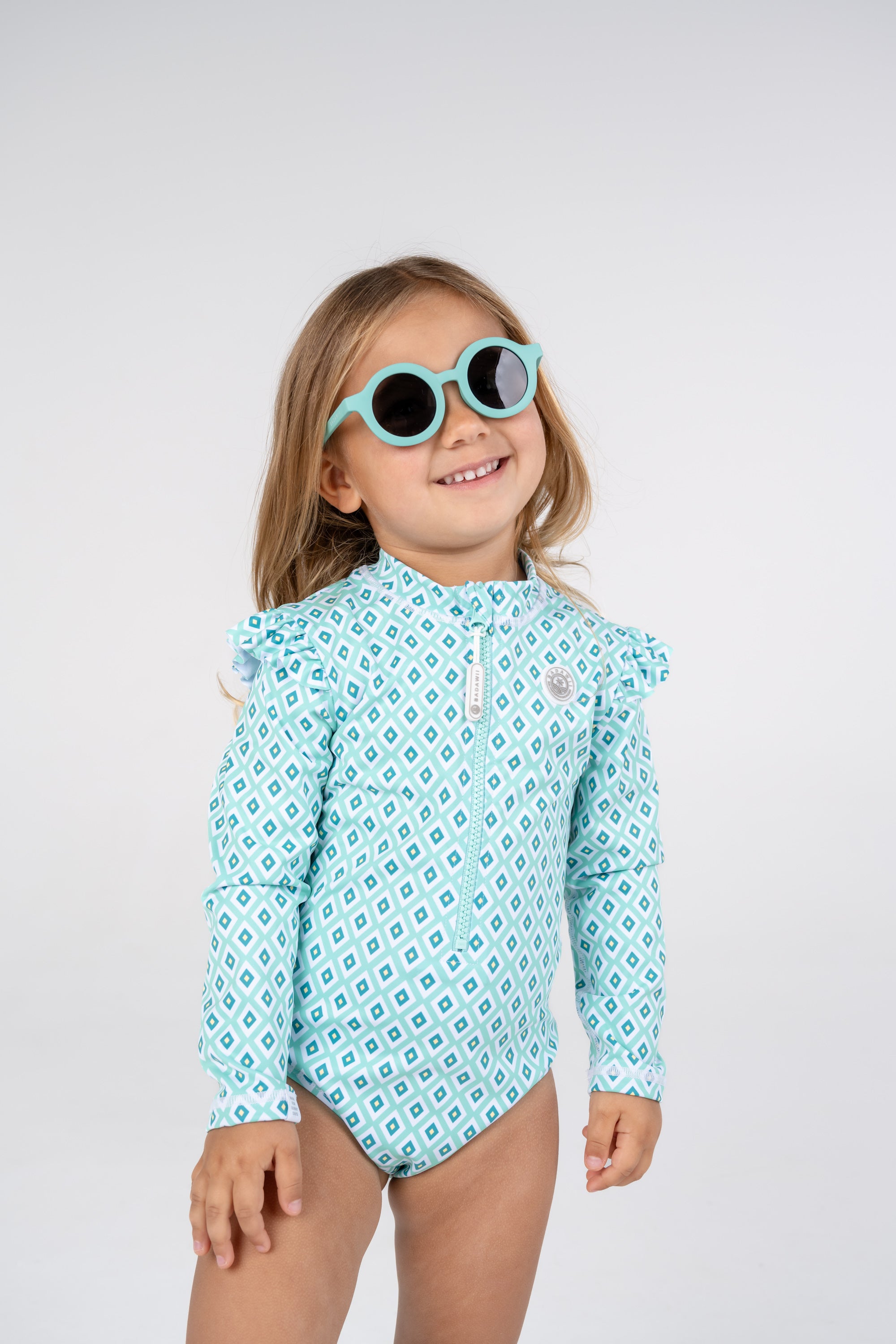 Long-sleeved girl&