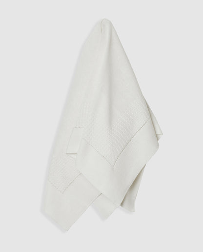 Perlé Cotton Eco White Shawl 
